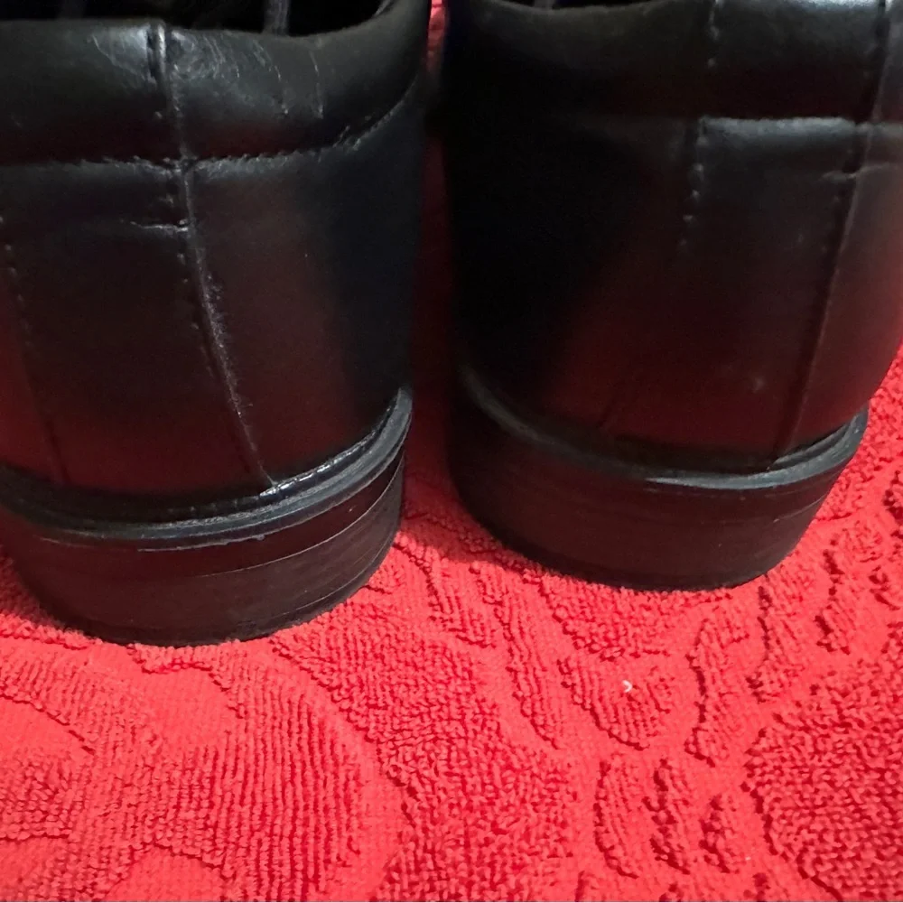 Dexter Black Oxfords with Smooth Leather Upper‎ and Laced Design Size 14